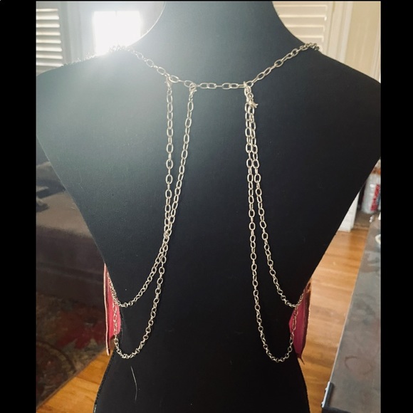 🌸 POSTER GIRL CHAINED HALTER 🌸 - Picture 3 of 4